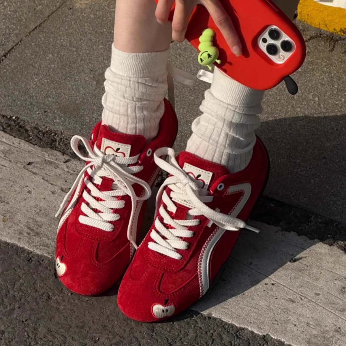 Damen sportliche Sneaker mit frischem Design und hochwertigen Materialien Heidi Mode