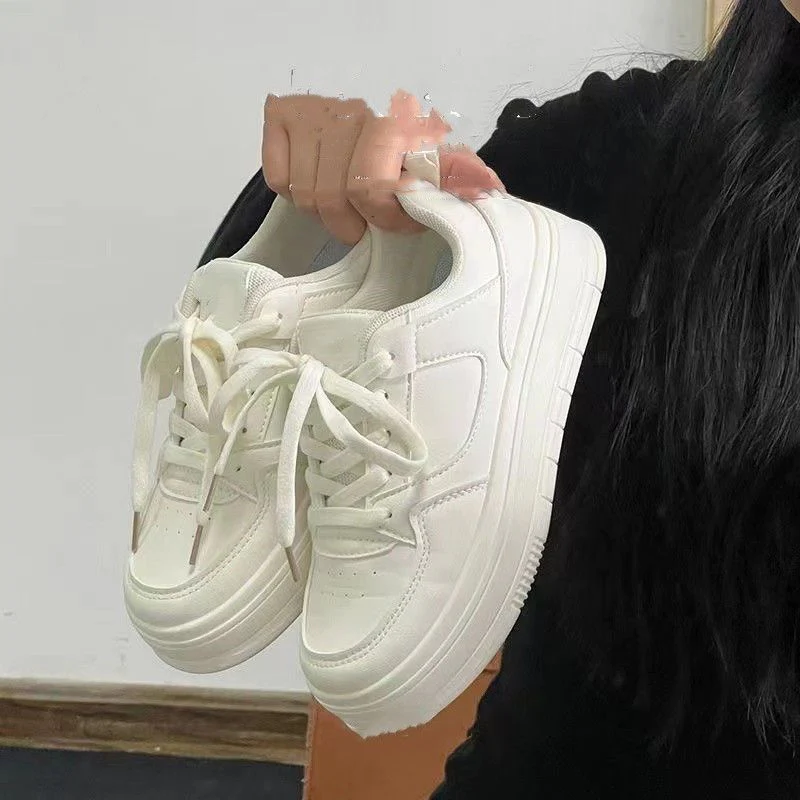 Damen sportliche Sneaker mit gepolsterter Dämpfung und atmungsaktiver Oberfläche Heidi Mode - Image 2