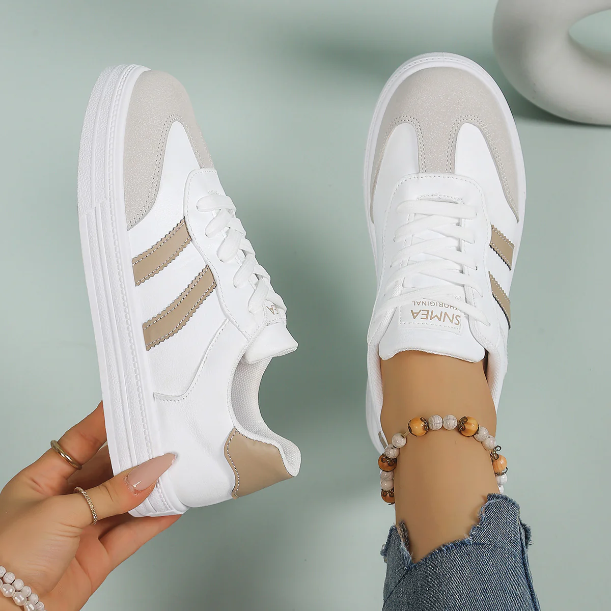 Damen Sportliche Sneaker mit gepolsterter Innensohle und atmungsaktivem Obermaterial Heidi Mode - Image 4