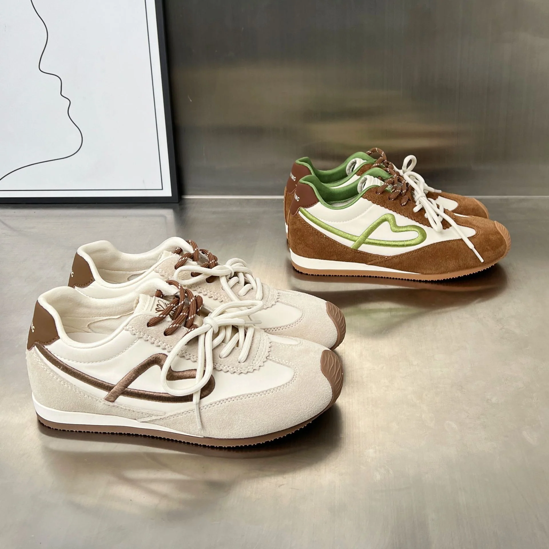 Damen sportliche Sneaker mit hochwertiger Verarbeitung und rutschfester Sohle Heidi Mode - Image 3