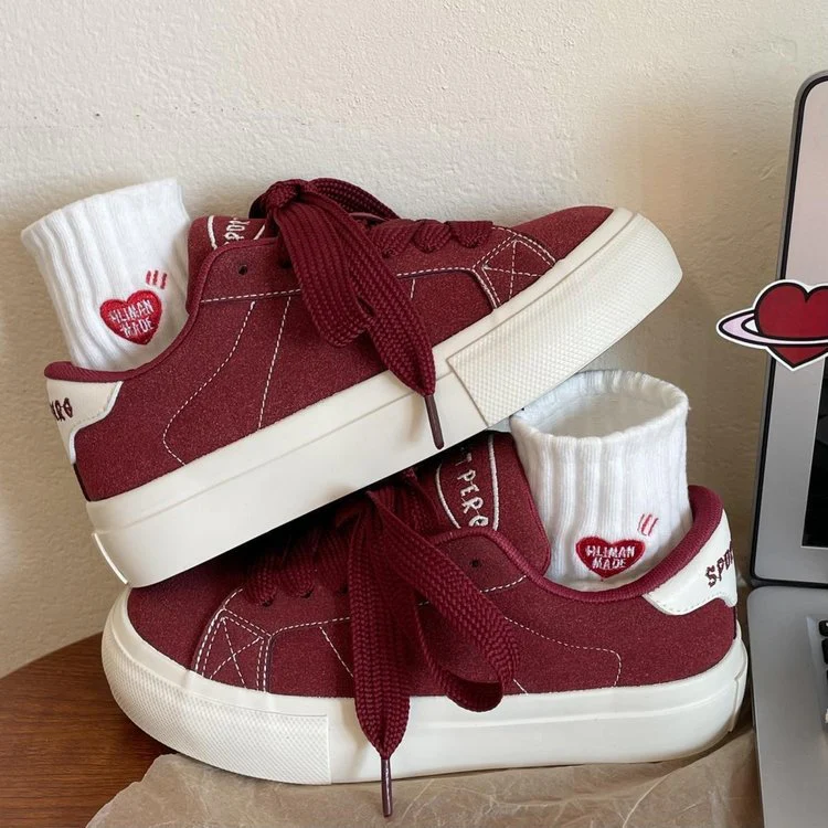 Damen Sportliche Sneaker mit hohem Kragen und eleganter Schnürung Heidi Mode - Image 3