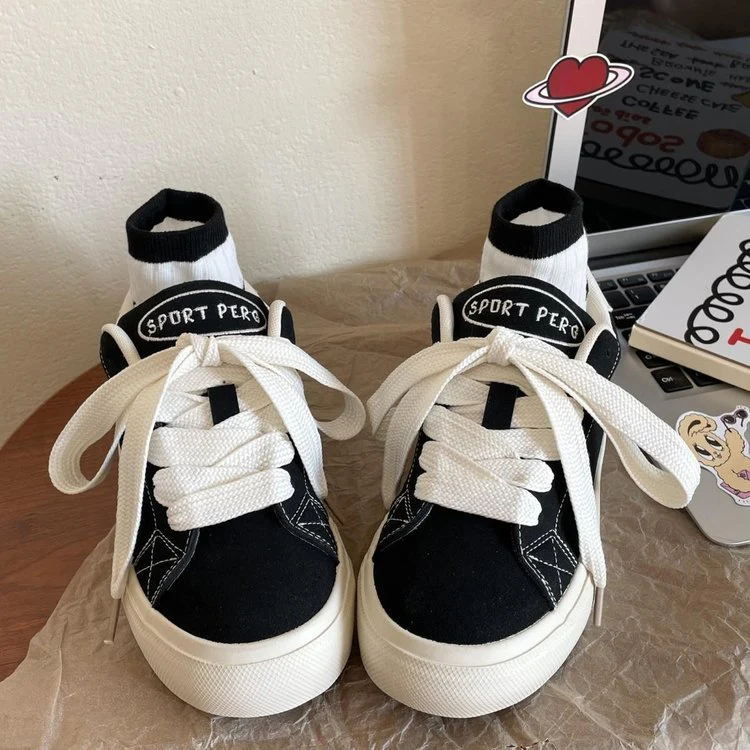 Damen Sportliche Sneaker mit hohem Kragen und eleganter Schnürung Heidi Mode - Image 4