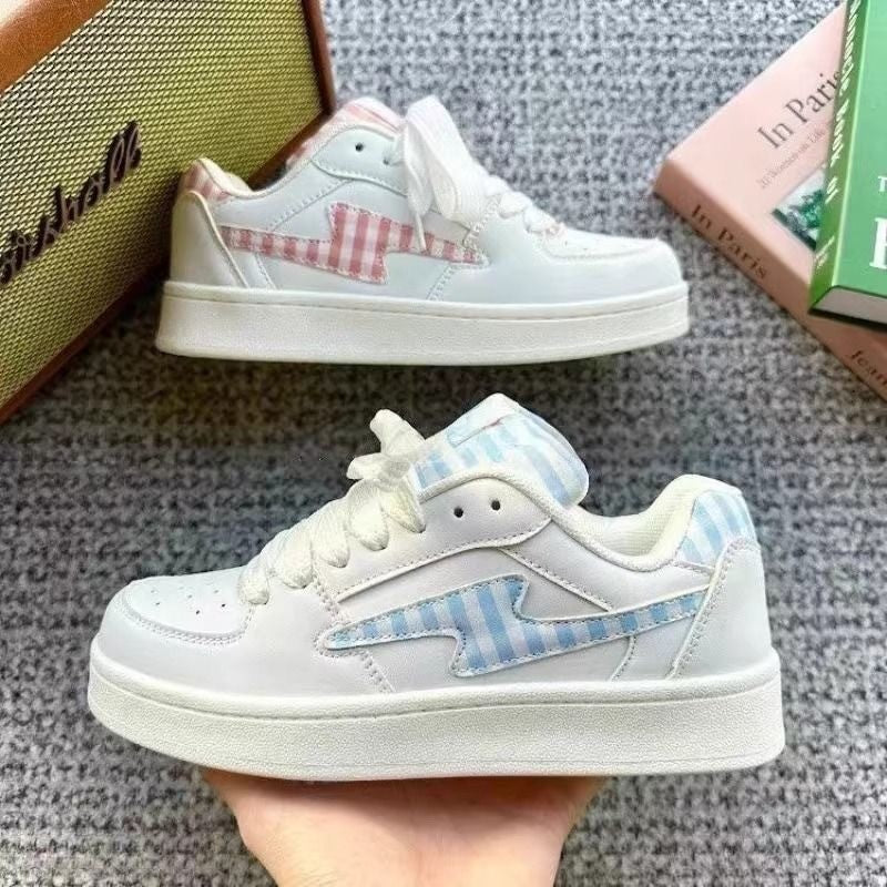 Damen Sportliche Sneaker mit kariertem Design und bequemer Dämpfung Heidi Mode - Image 3
