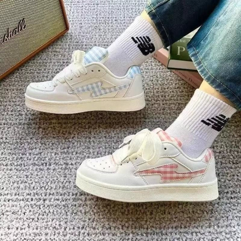 Damen Sportliche Sneaker mit kariertem Design und bequemer Dämpfung Heidi Mode - Image 4