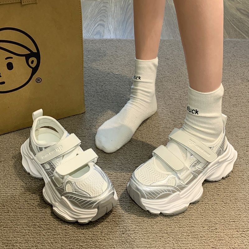 Damen Sportliche Sneaker mit Klettverschluss und innovativem Sohlenprofil Heidi Mode - Image 2
