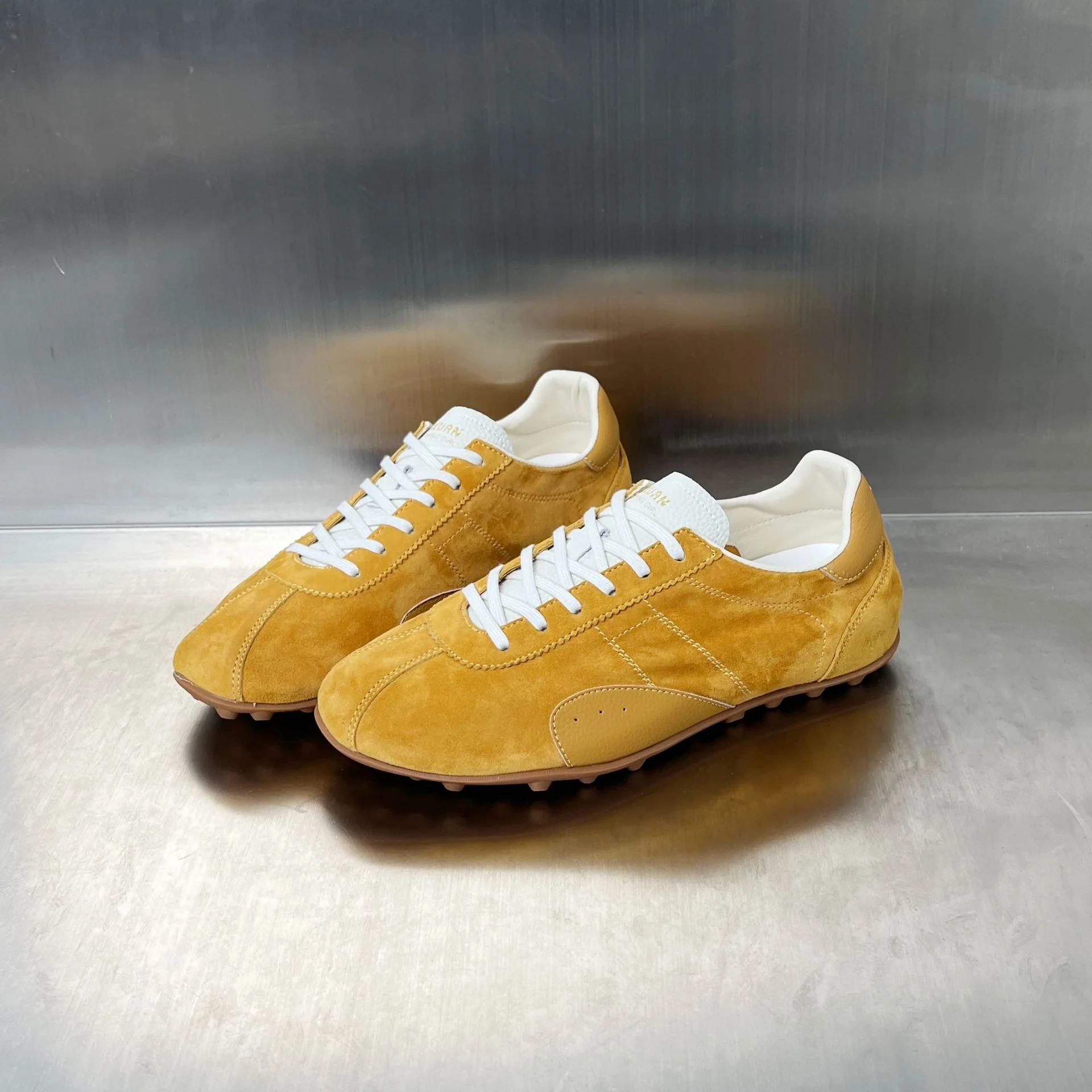 Damen Sportliche Sneaker mit luxuriösem Wildleder und innovativer Sohlenkonstruktion Heidi Mode - Image 8