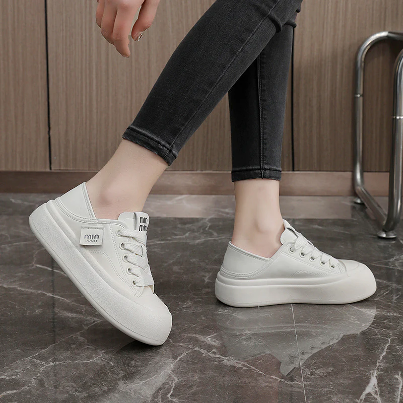 Damen sportliche Sneaker mit moderner Plateau-Sohle Heidi Mode - Image 3