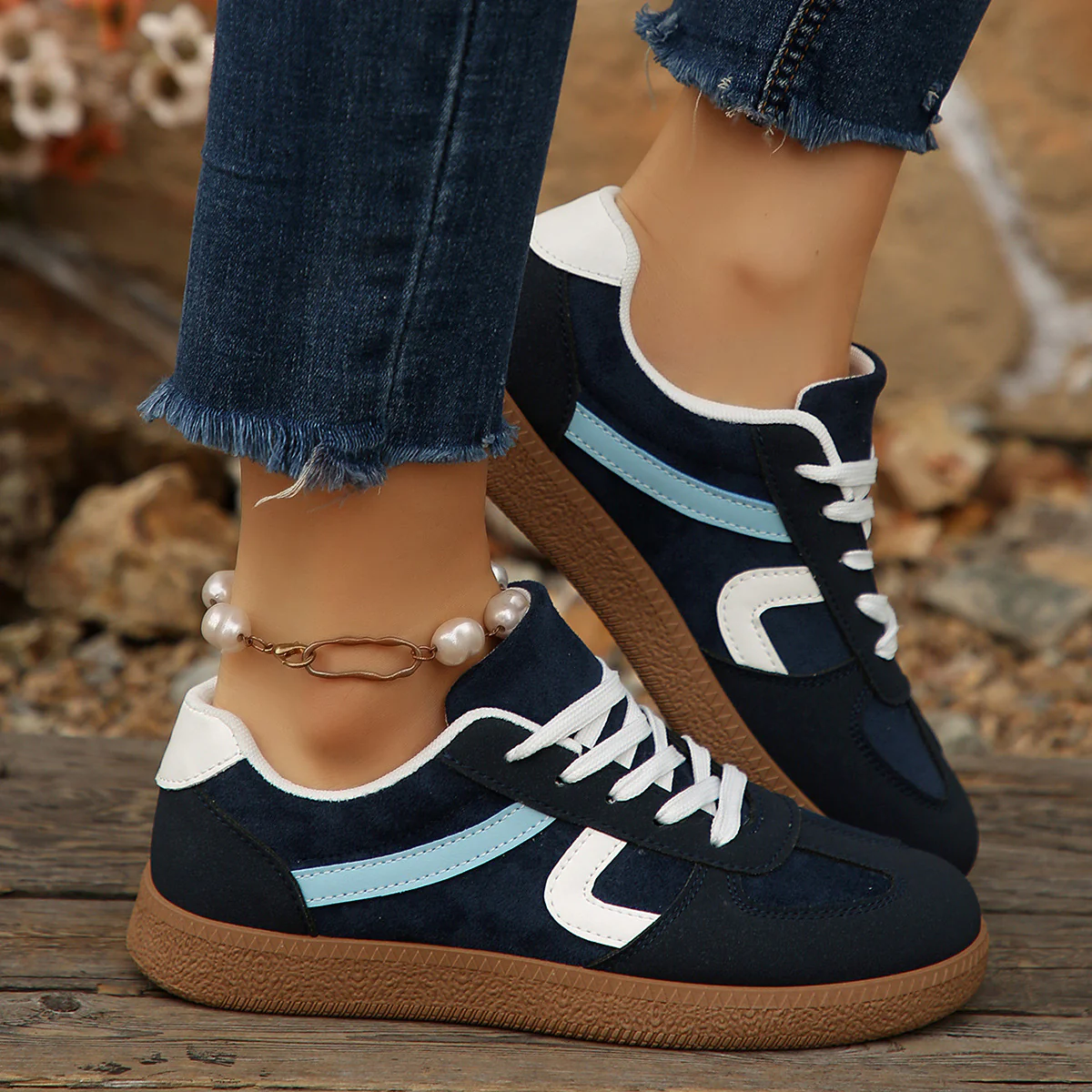 Damen Sportliche Sneaker mit modischem Obermaterial und bequemer Laufsohle Heidi Mode - Image 3