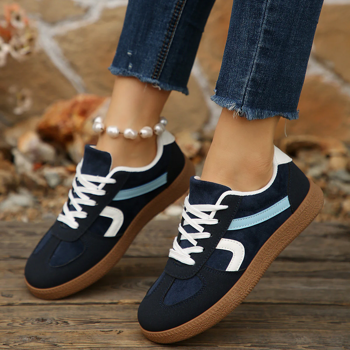 Damen Sportliche Sneaker mit modischem Obermaterial und bequemer Laufsohle Heidi Mode - Image 4