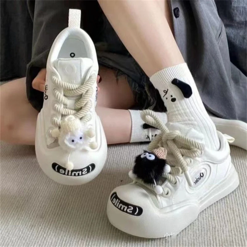 Damen Sportliche Sneaker mit modischem Textilobermaterial und klassischem Schnürsystem Heidi Mode - Image 6