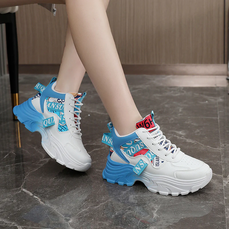 Damen Sportliche Sneaker mit modischen Designelementen und dämpfender Laufsohle Heidi Mode - Image 4