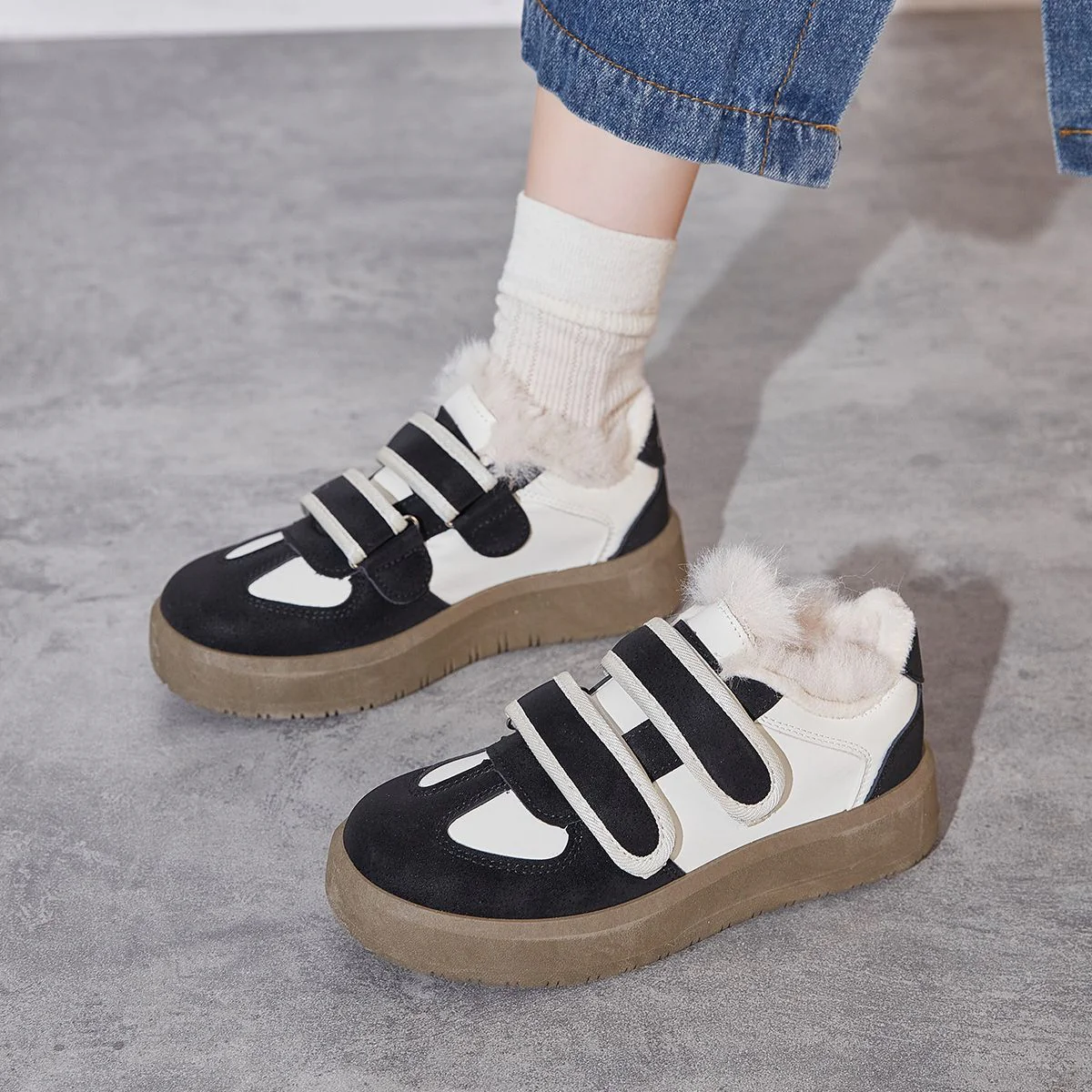 Damen Sportliche Sneaker mit praktischem Klettverschluss und weichem Futtermaterial Heidi Mode - Image 6