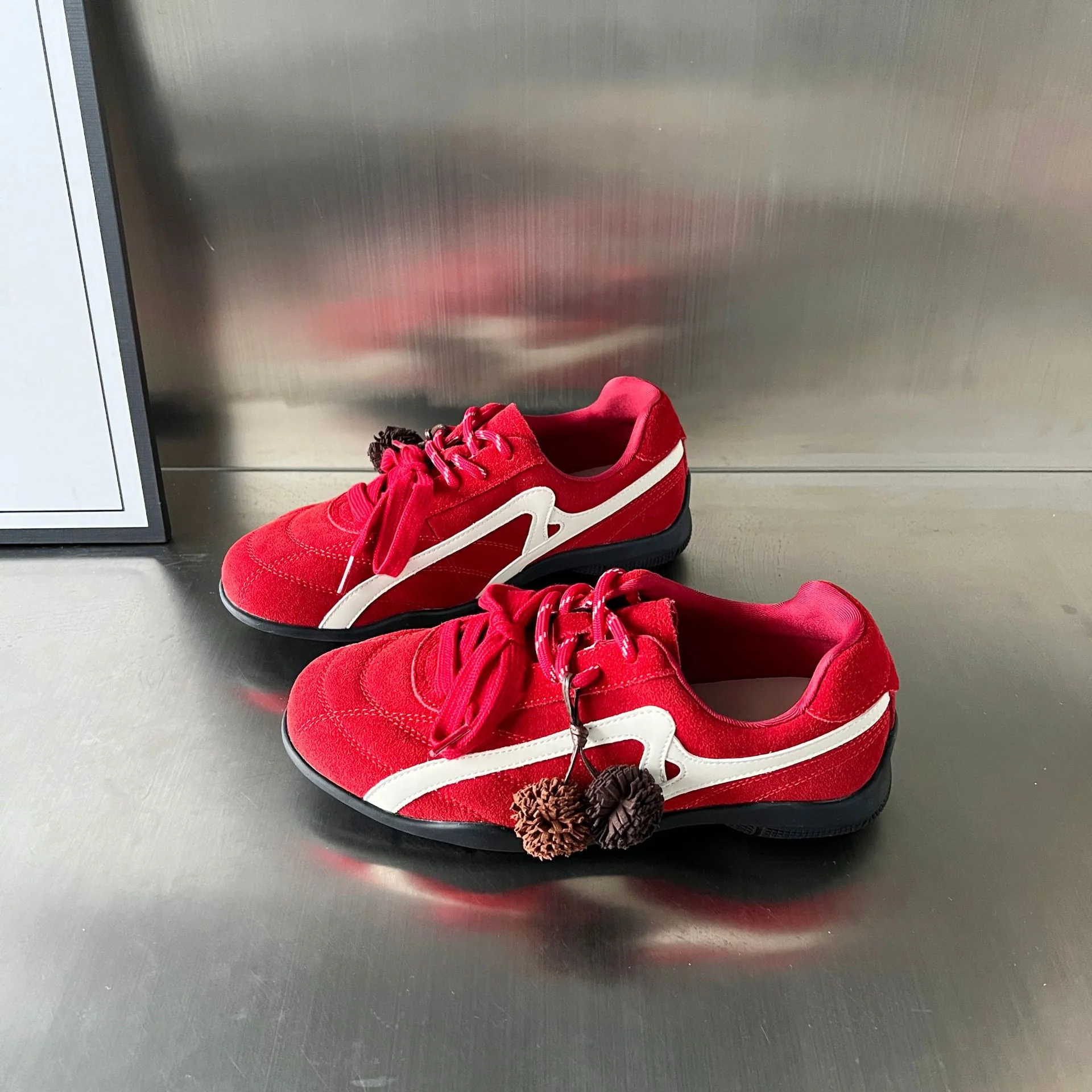 Damen Sportliche Sneaker mit Premium Wildleder und innovativer Dämpfungstechnologie Heidi Mode - Image 2