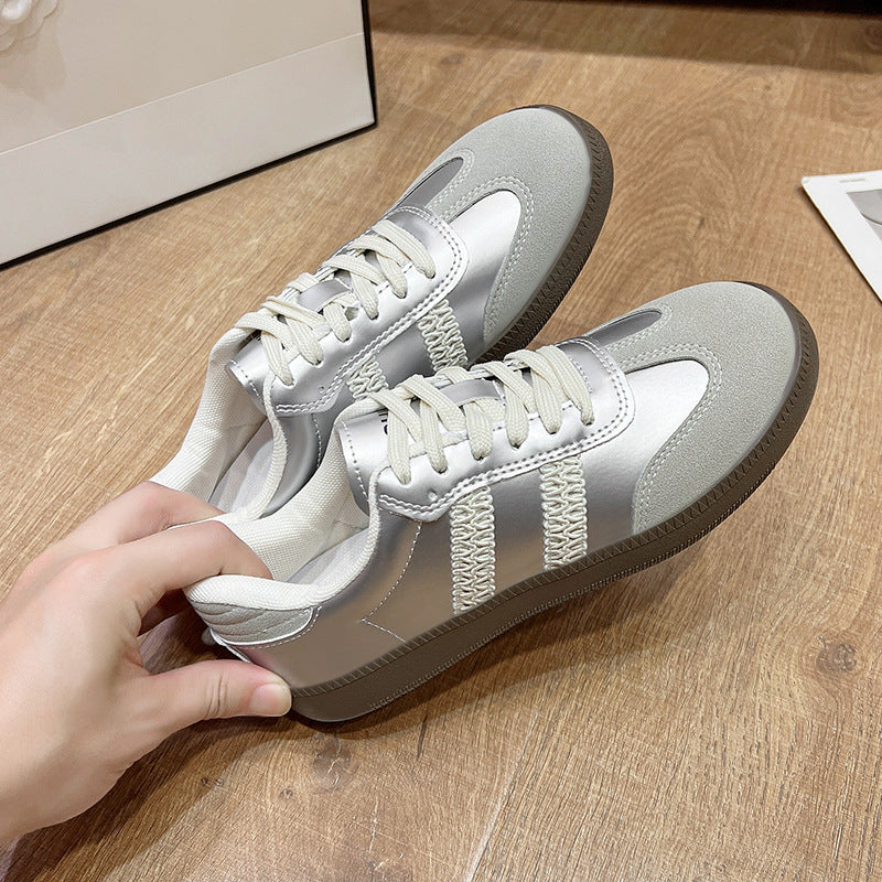 Damen Sportliche Sneaker mit reflektierendem Obermaterial und gepolsterter Innensohle Heidi Mode - Image 2