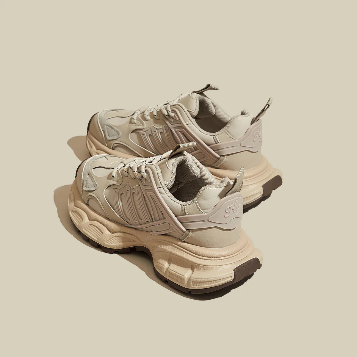 Damen Sportliche Sneaker mit robustem Sohlenaufbau und atmungsaktiver Mesh-Oberfläche Heidi Mode - Image 6