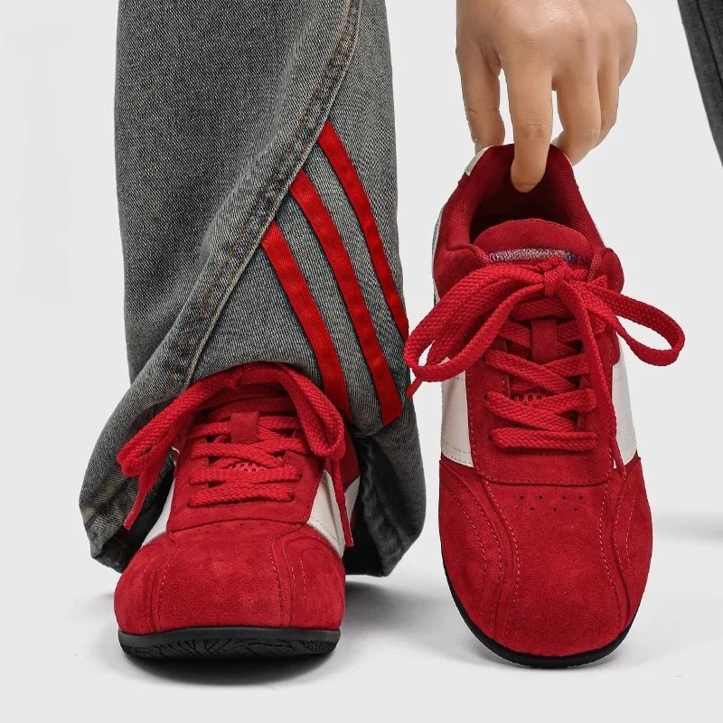 Damen Sportliche Sneaker mit robustem Wildleder-Obermaterial und rutschfester Sohle Heidi Mode - Image 2