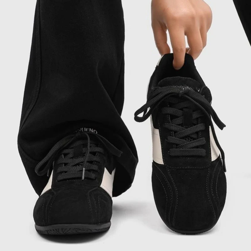 Damen Sportliche Sneaker mit robustem Wildleder-Obermaterial und rutschfester Sohle Heidi Mode - Image 7