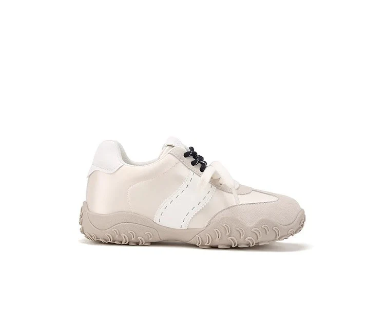 Damen Sportliche Sneaker mit rutschfestem Profil und atmungsaktivem Obermaterial Heidi Mode - Image 4