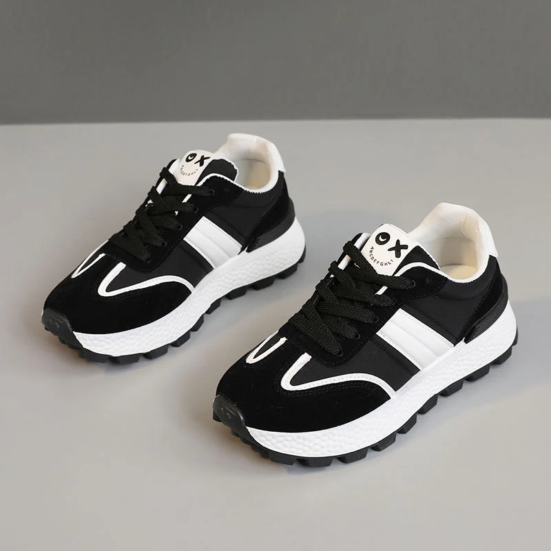 Damen Sportliche Sneaker mit rutschfester Sohle und stilvollen Akzenten Heidi Mode - Image 6