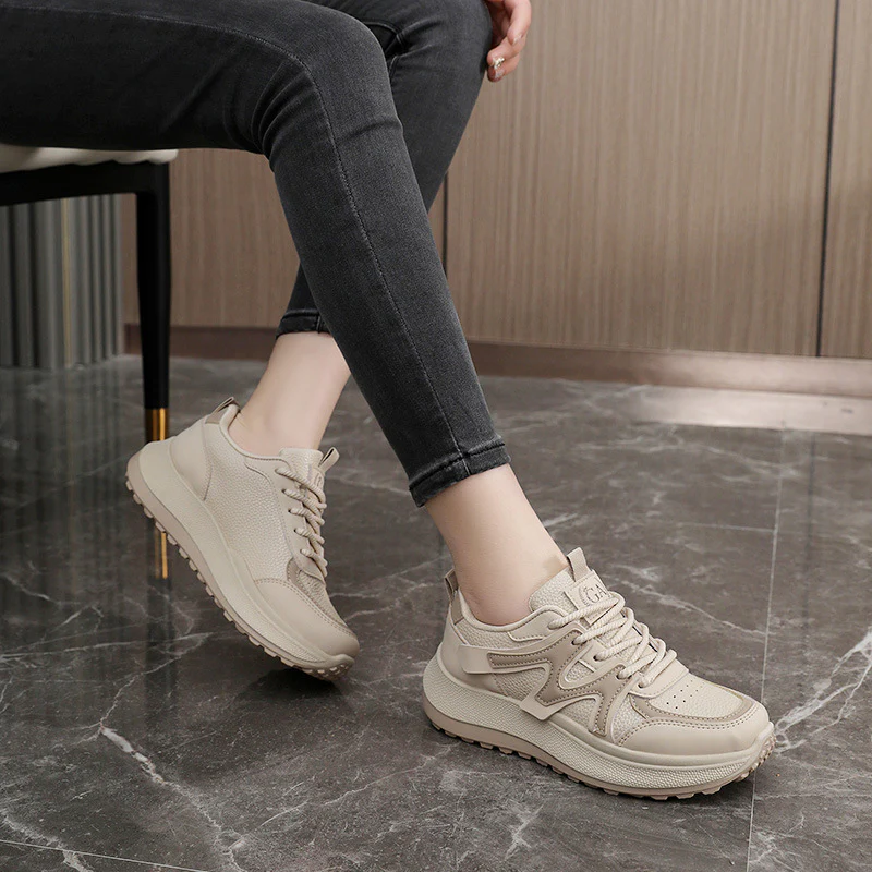 Damen Sportliche Sneaker mit rutschfester und dämpfender Sohle Heidi Mode - Image 3