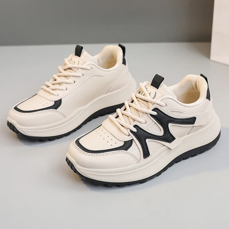 Damen Sportliche Sneaker mit rutschfester und dämpfender Sohle Heidi Mode - Image 7