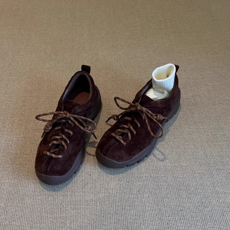 Damen Sportliche Sneaker mit samtiger Wildlederoberfläche und rutschfester Sohle Heidi Mode - Image 2