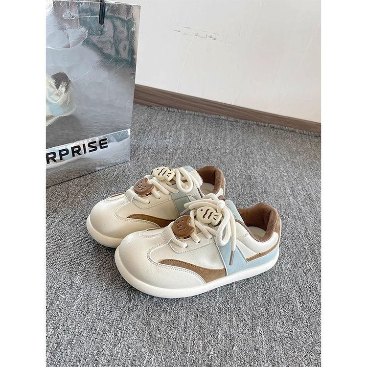 Damen Sportliche Sneaker mit verspieltem Design und einzigartigem Schnürsystem Heidi Mode - Image 4