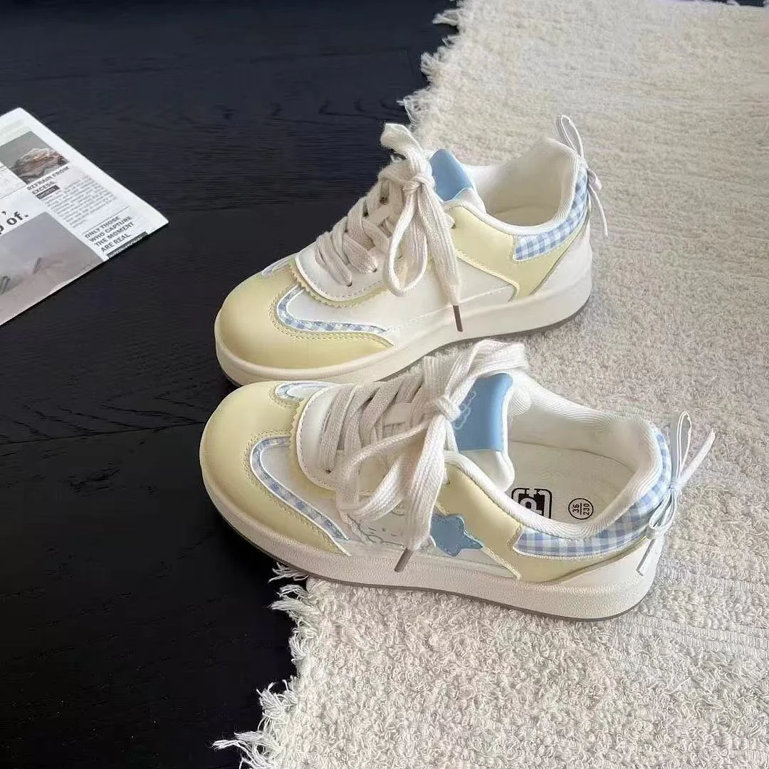 Damen Sportliche Sneaker mit verspielten Designelementen Heidi Mode - Image 2