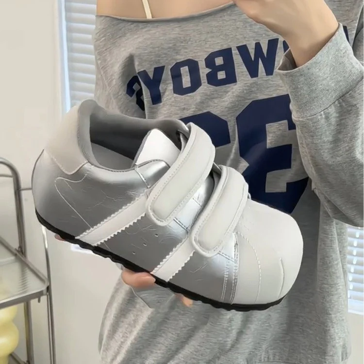 Damen Sportliche Sneaker mit verstellbarem Klettverschluss und gepolsterter Innensohle Heidi Mode - Image 4