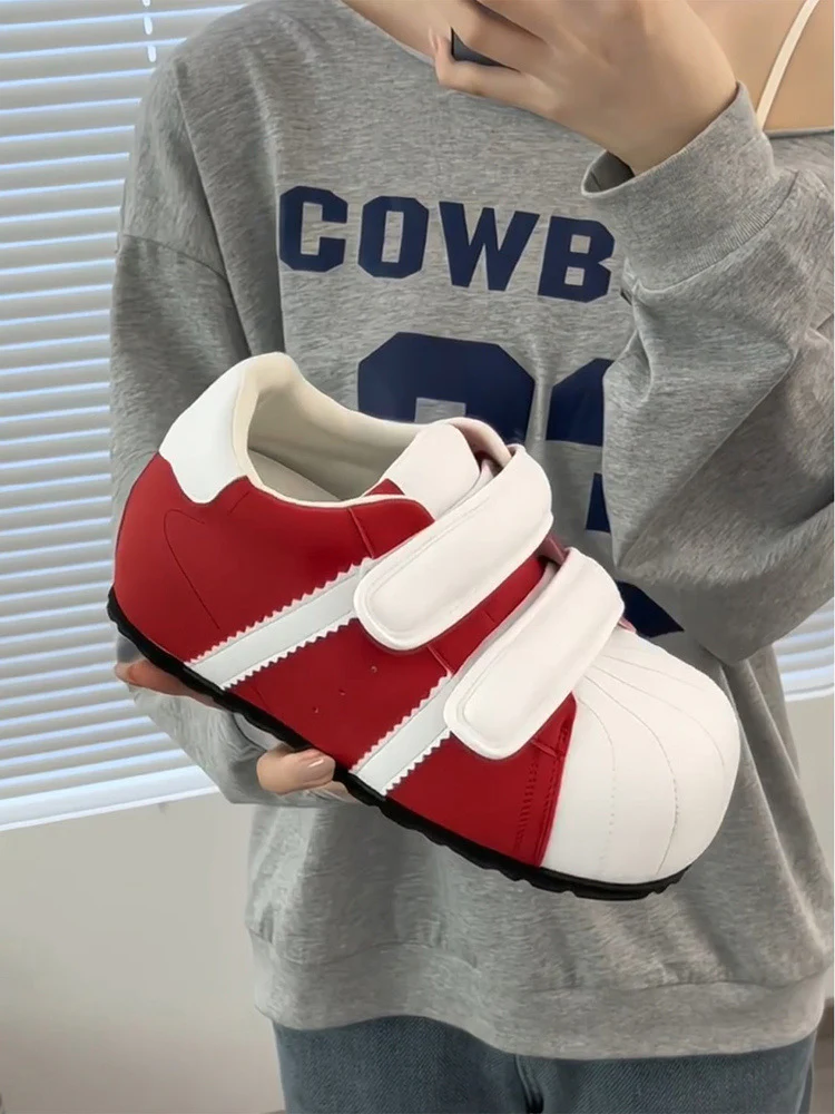 Damen Sportliche Sneaker mit verstellbarem Klettverschluss und gepolsterter Innensohle Heidi Mode - Image 7