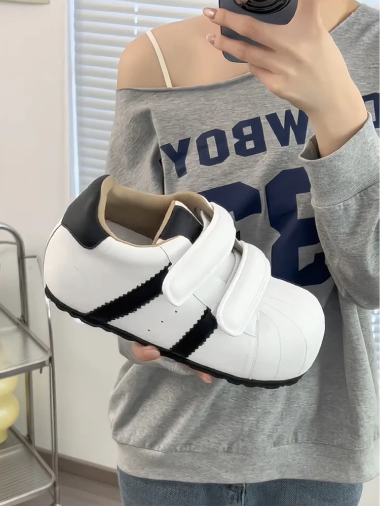 Damen Sportliche Sneaker mit verstellbarem Klettverschluss und gepolsterter Innensohle Heidi Mode - Image 8