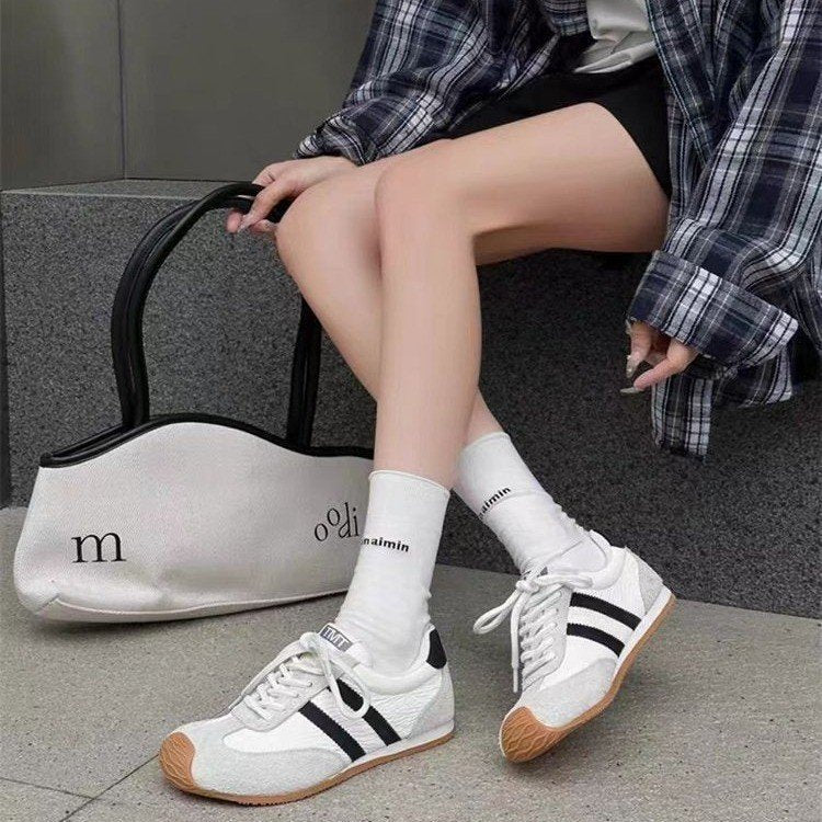 Damen Sportliche Sneaker mit weichem Veloursleder und rutschfester Sohle Heidi Mode - Image 4