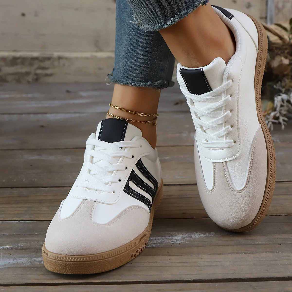 Damen Sportliche Sneakers aus hochwertigem Kunstleder mit bequemer Dämpfung Heidi Mode - Image 4