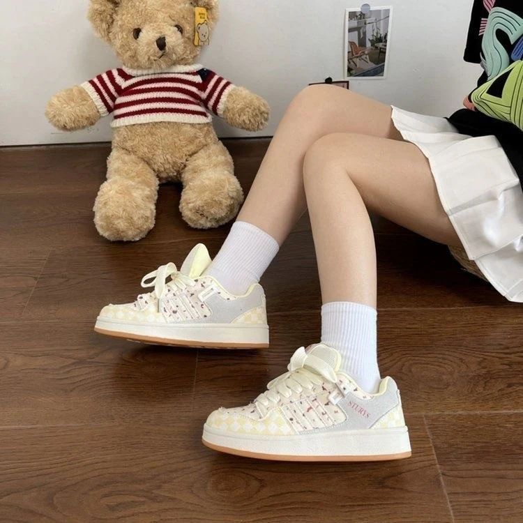 Damen Sportliche Sneakers im charmanten Design Heidi Mode - Image 2