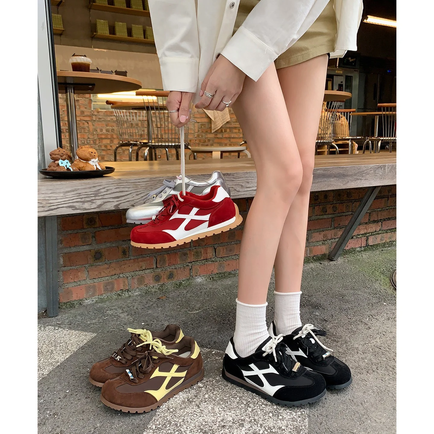 Damen Sportliche Sneakers im Metallic-Look mit flexibler Sohle und innovativer Dämpfungstechnologie Heidi Mode - Image 4