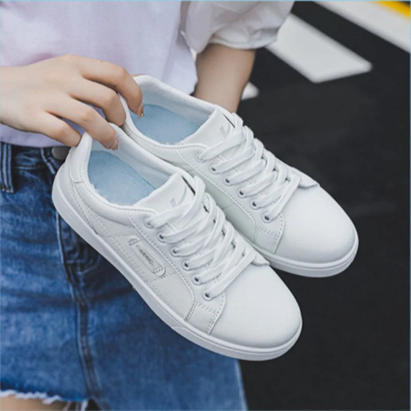 Damen Sportliche Sneakers im minimalistischen Design mit bequemem Innenfutter Heidi Mode - Image 4