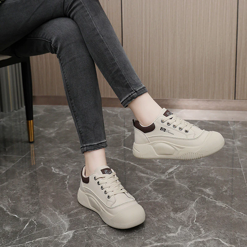 Damen Sportliche Sneakers im modischen Design mit dämpfender Laufsohle Heidi Mode - Image 3