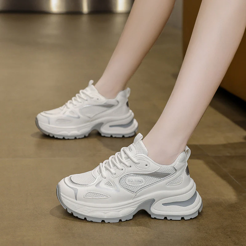 Damen Sportliche Sneakers mit abriebfester Laufsohle und atmungsaktiver Mesh-Oberfläche Heidi Mode - Image 3