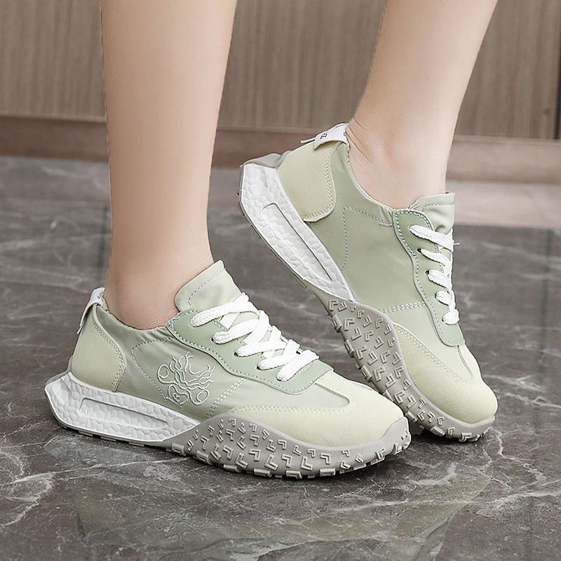 Damen Sportliche Sneakers mit Anti-Rutsch-Sohle und atmungsaktivem Obermaterial Heidi Mode - Image 4