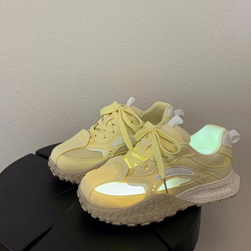 Damen Sportliche Sneakers mit atmungsaktivem Mesh-Obermaterial und dämpfender Sohle Heidi Mode - Image 2