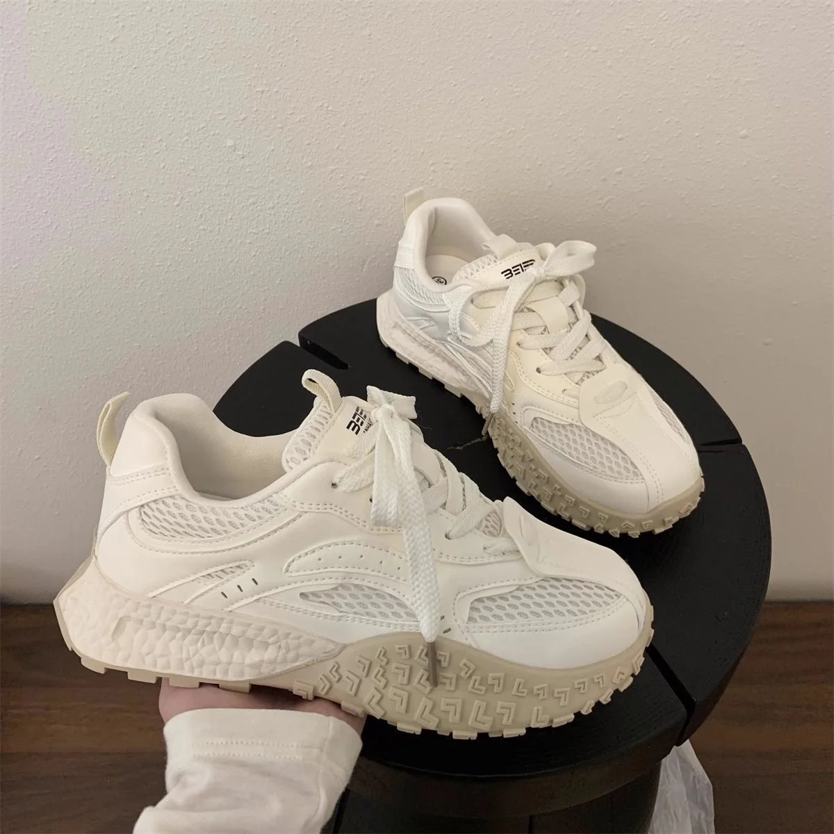 Damen Sportliche Sneakers mit atmungsaktivem Mesh-Obermaterial und dämpfender Sohle Heidi Mode - Image 6