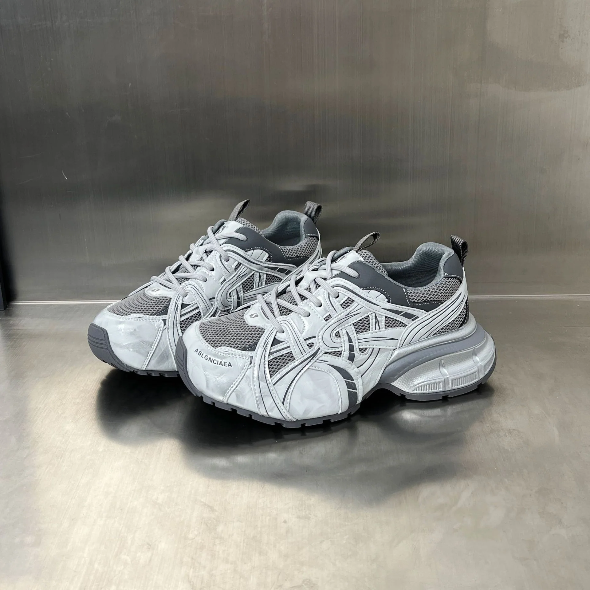 Damen Sportliche Sneakers mit atmungsaktivem Mesh-Obermaterial und innovativem Dämpfungssystem Heidi Mode - Image 7