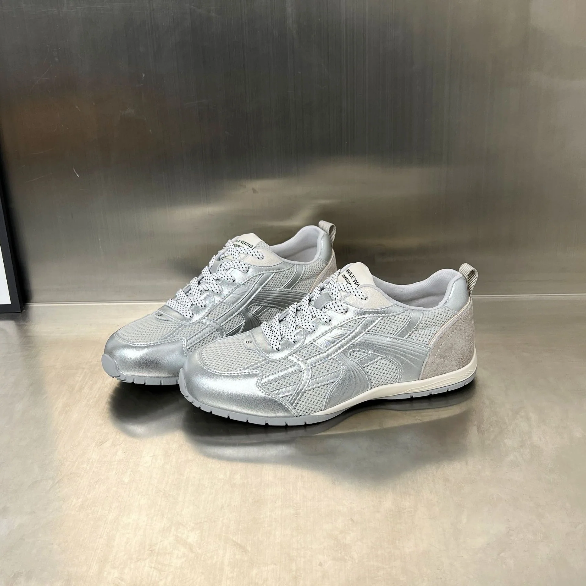 Damen Sportliche Sneakers mit atmungsaktivem Mesh-Obermaterial und rutschfester Sohle Heidi Mode - Image 6