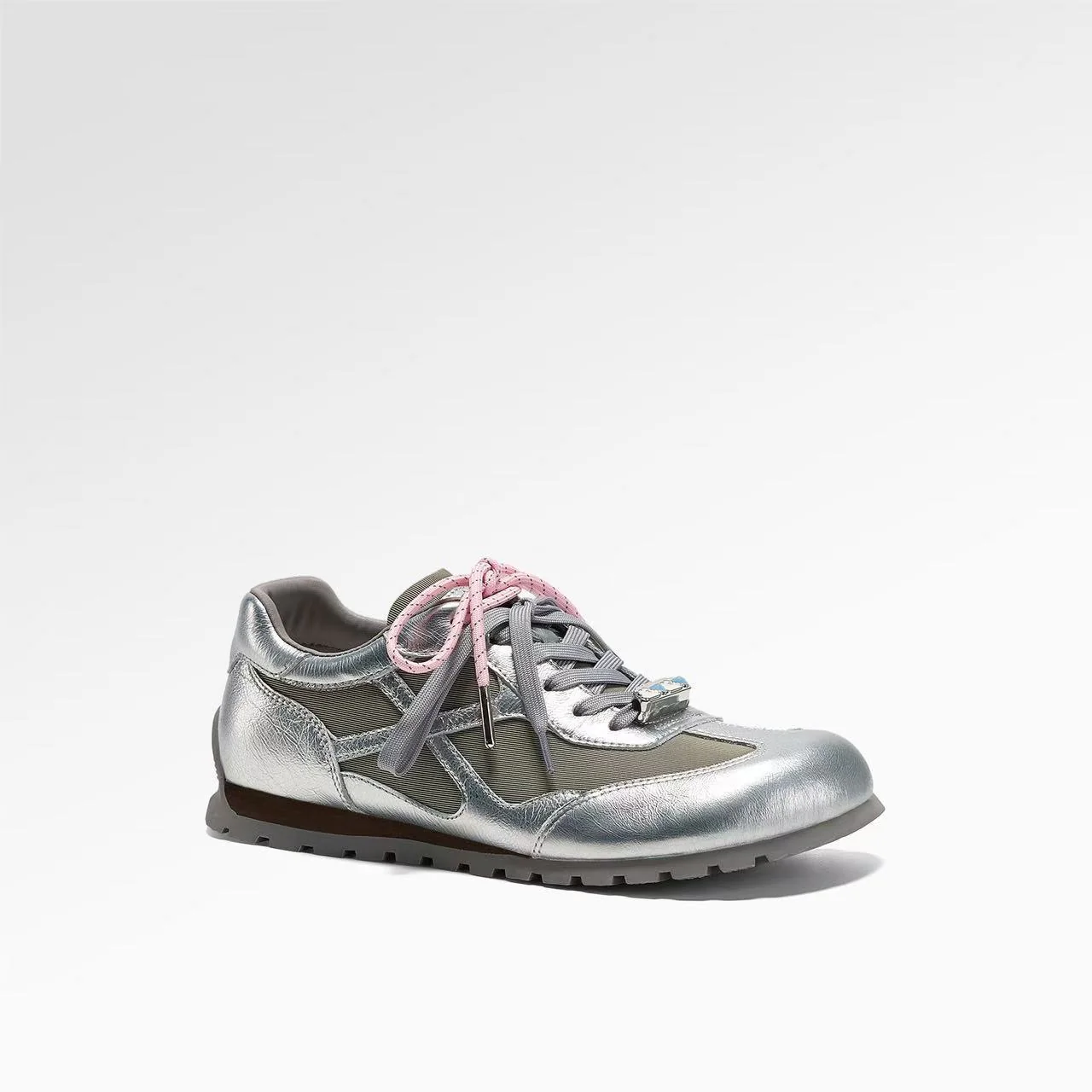 Damen Sportliche Sneakers mit atmungsaktivem Mesh und metallic Glanz Heidi Mode - Image 3