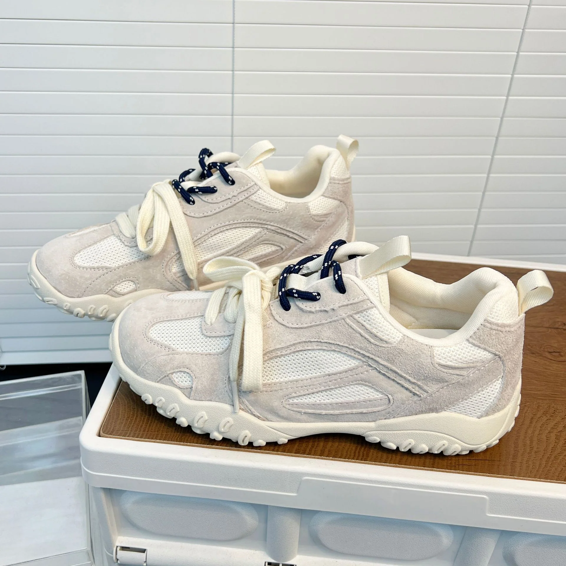 Damen Sportliche Sneakers mit atmungsaktivem Mesh und rutschfester Sohle Heidi Mode - Image 4