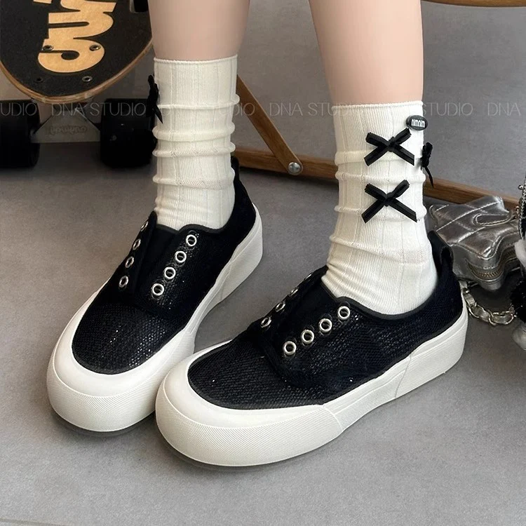 Damen Sportliche Sneakers mit atmungsaktivem Netzmaterial und modischem Plateau Heidi Mode - Image 4