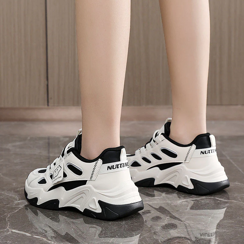 Damen sportliche Sneakers mit atmungsaktivem Obermaterial und dämpfender Sohle Heidi Mode - Image 3