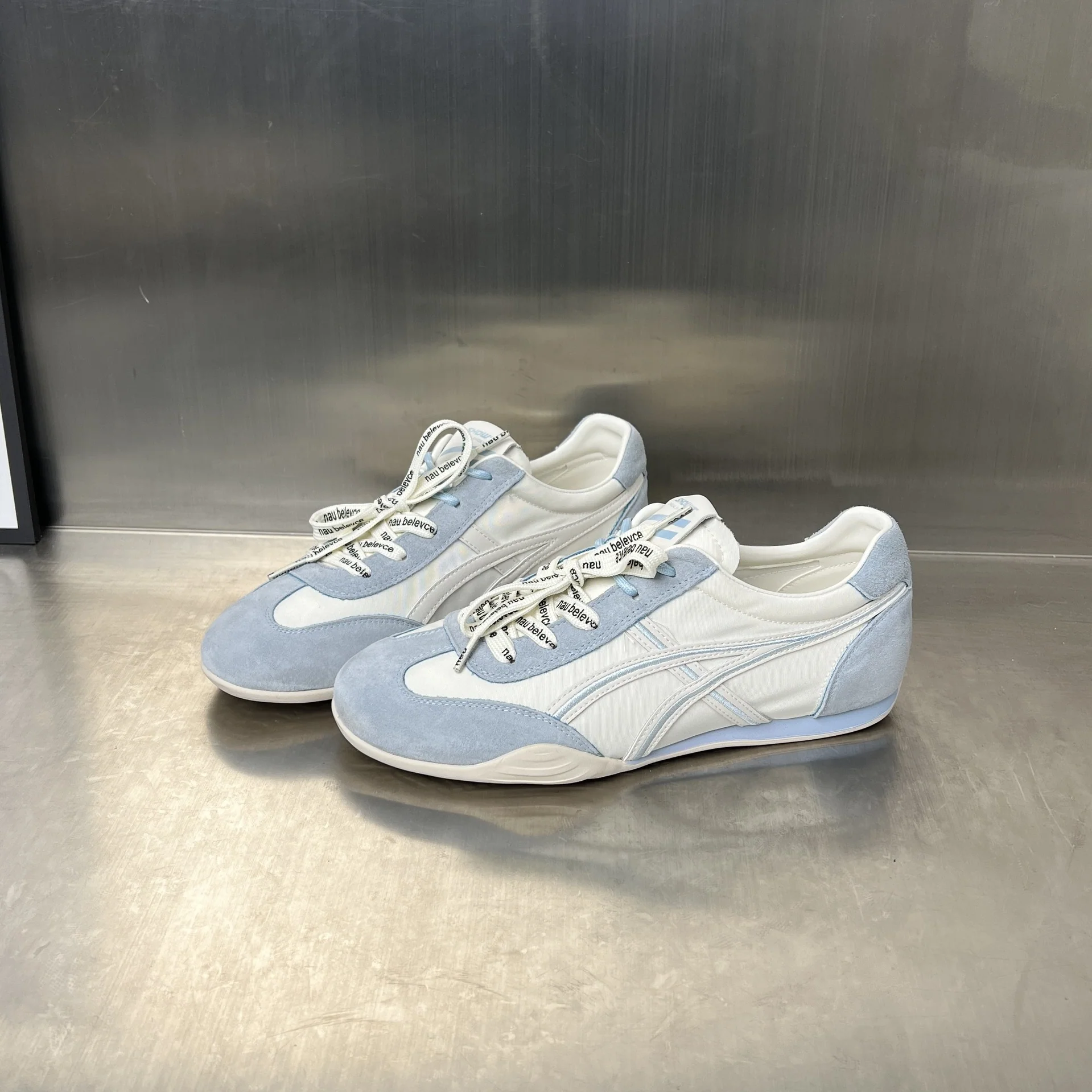 Damen Sportliche Sneakers mit atmungsaktivem Obermaterial und ergonomischer Dämpfungstechnologie Heidi Mode - Image 2