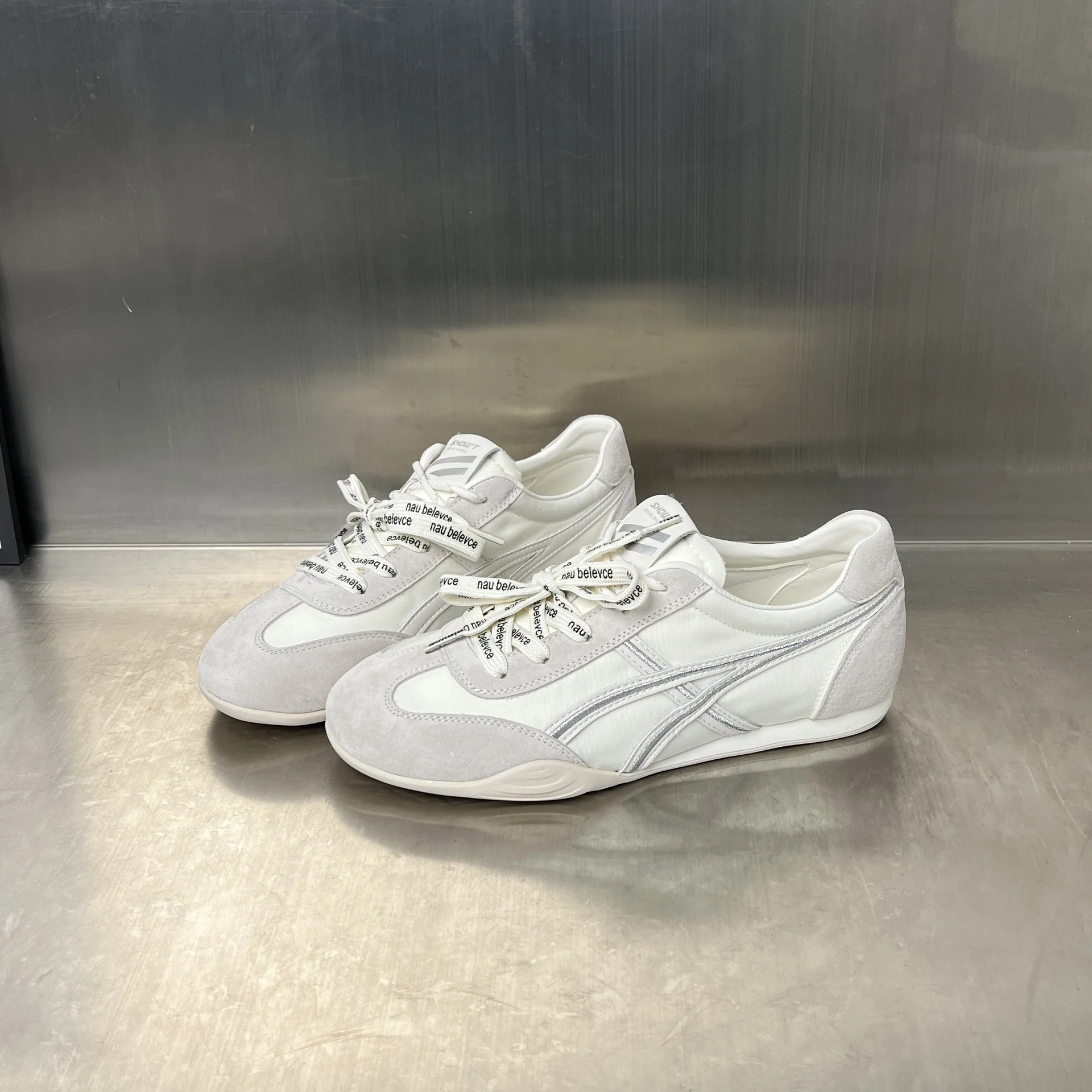 Damen Sportliche Sneakers mit atmungsaktivem Obermaterial und ergonomischer Dämpfungstechnologie Heidi Mode - Image 8