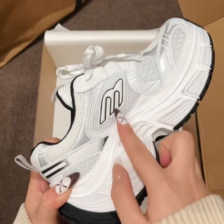 Damen Sportliche Sneakers mit atmungsaktivem Obermaterial und optimaler Dämpfung Heidi Mode - Image 4